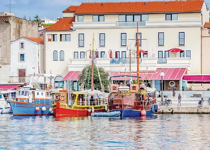 Apartament In Pinezići