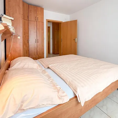 Apartment 1 Bedroom Lovely Apartment In Pinezici *